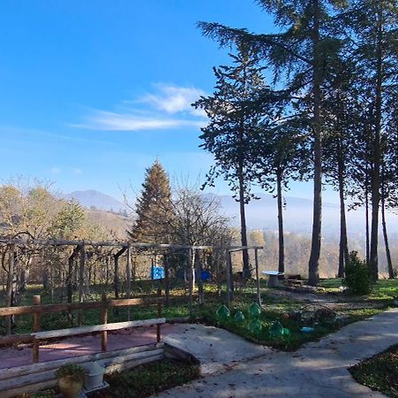 "Il Casaletto" Agriturismo Moderno, Vista Panoramica E Cibo Spettacolare- Scurcola Marsicana Exterior photo