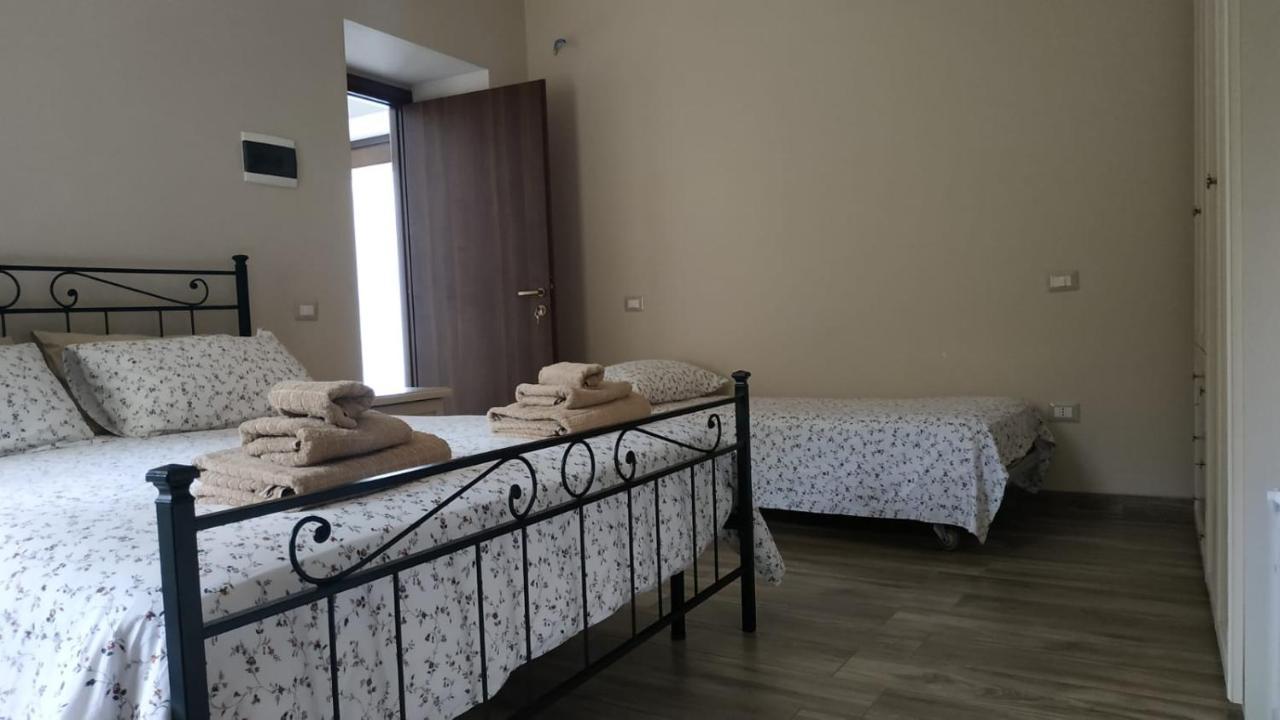"Il Casaletto" Agriturismo Moderno, Vista Panoramica E Cibo Spettacolare- Scurcola Marsicana Exterior photo