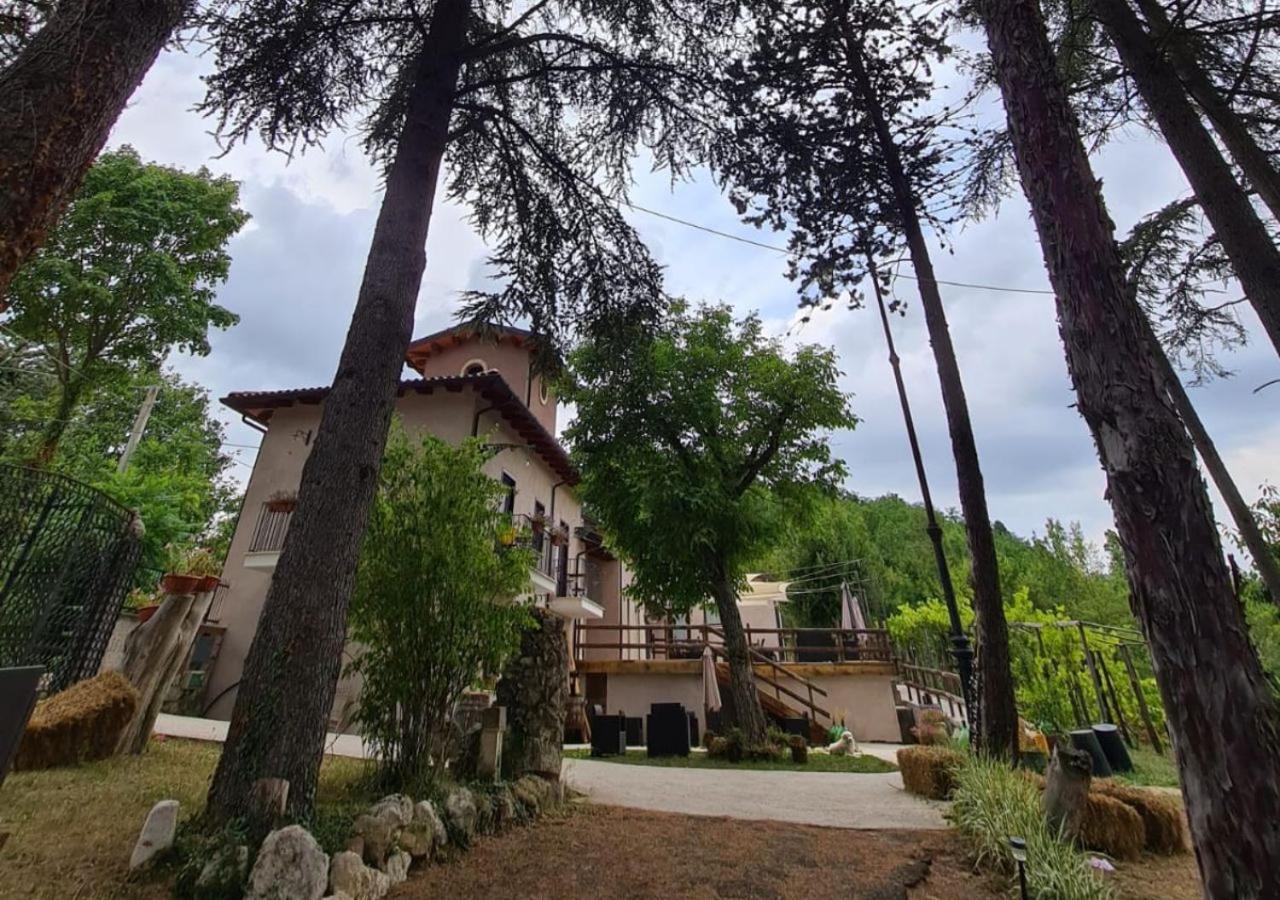 "Il Casaletto" Agriturismo Moderno, Vista Panoramica E Cibo Spettacolare- Scurcola Marsicana Exterior photo